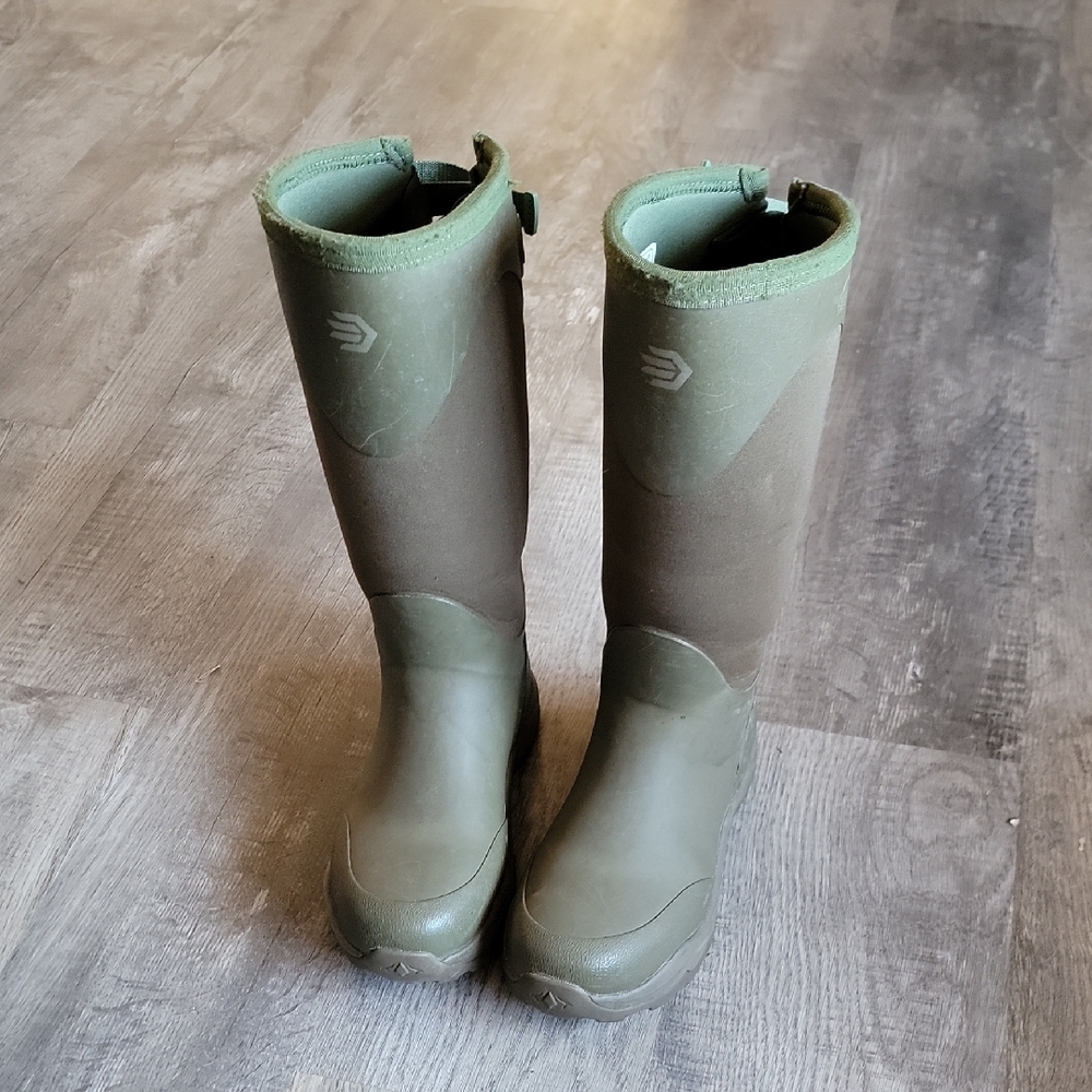 Aigle Women's Olive and Brown Winter Boots